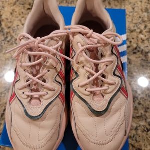 Ozweego Adidas Sneakers
